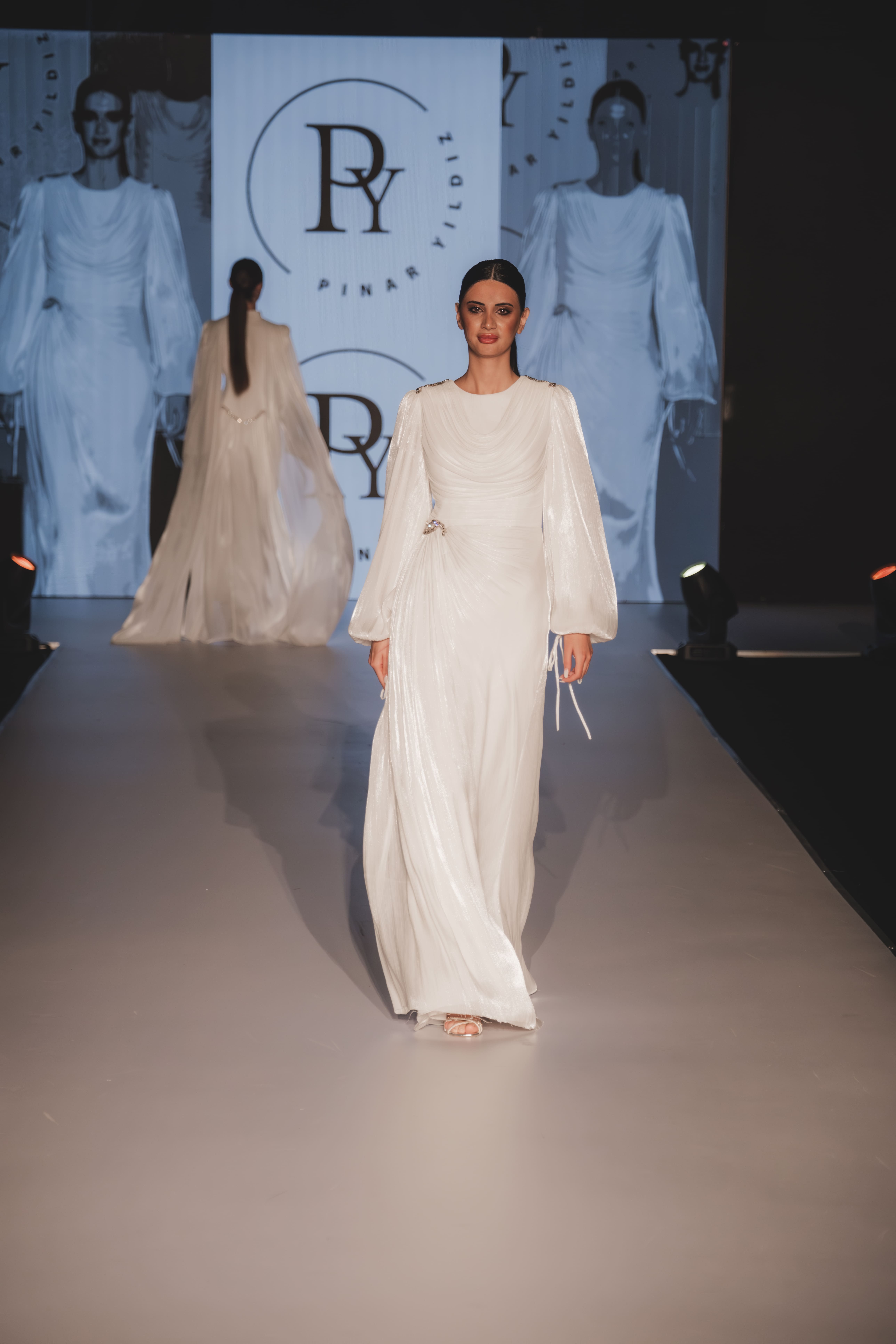 Runway Look 04